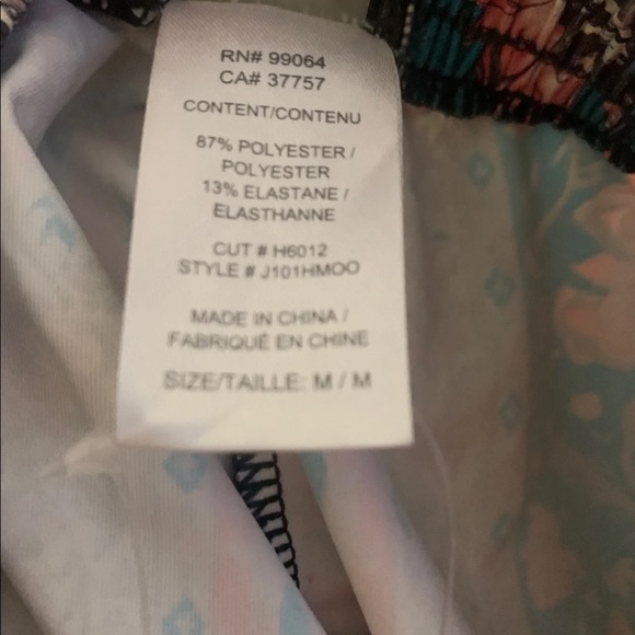 Billabong swim bottoms/shorts - Picture 5 of 5